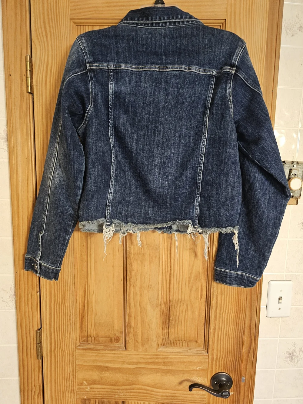 Women's Distressed Risen Denim Jacket Size Lg